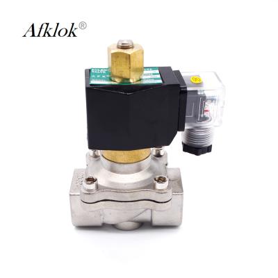 Cina Elettrovalvola a solenoide normalmente aperta della valvola dell'acqua da 12 volt 2W-15K dell'acciaio inossidabile 220VAC 1/2» in vendita