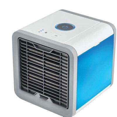 China Newest Hotel Mist Jet Small Air Cooling USB Air Cooler Portable Mini Air Conditioner Fan with Night Light 7 Colors for sale