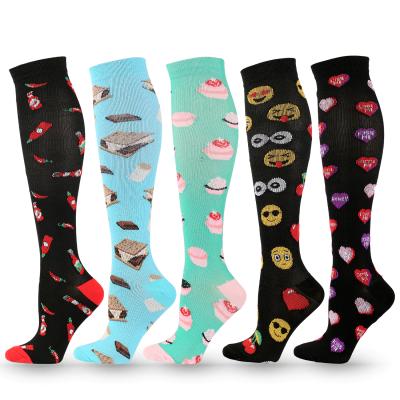 China Perfect Customized Compression Stockings 15-20 mmHg Sport Running Medical Nurse Compression Socks for sale