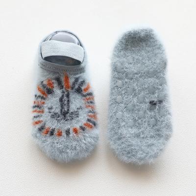 China New autumn and winter QUICK DRY baby floor bangs cartoon mink yarn baby socks non slip toddler shoes and socks for sale