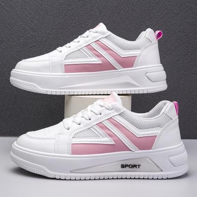 China Women Shoes Light Women Sneakers Air Mesh Tenis Feminino Shoes Breathable Trainers Casual White Sneakers en venta