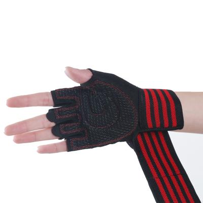 China Amazon best selling unisex weightlifting gloves half finger fitness with wrist support sports gloves gym for sale