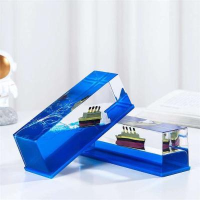 China Art Deco Artistic Acrylic Cruise Ship Hits Iceberg Decoration Cruise Ship Desktop Ornaments Desktop Tv Cabinet for sale