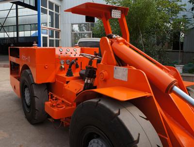 China FCYJ-1D Diesel engine articulated four wheel drive mining hauling scraper for sale