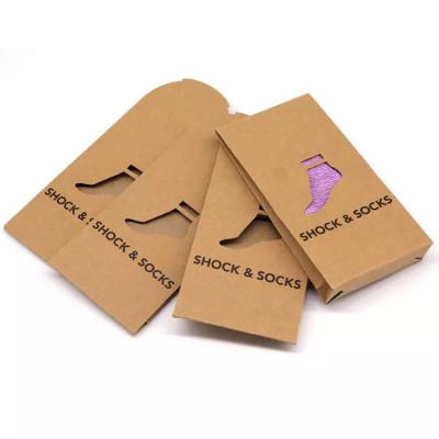 China Large Book Clothing Protective Cardboard Envelopes Rigid Hollowed Out Cardboard Envelope à venda