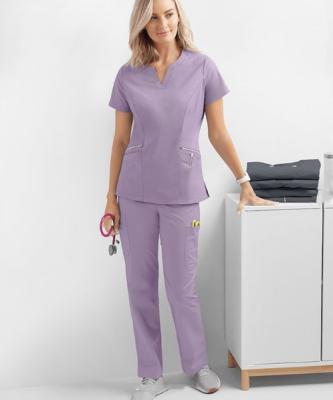 China Breathable and Comfortable Slit Reusable 100% Cotton Scrubs Uniforms Sets Prints Pink Set Uniforms Fashionable Scrubs Scrub Playbrush for sale