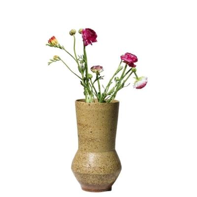 China Eco-friendly Ceramic Flower Vase New Arttangent Handmade Stoneware Porcelain Liting Vase For Wedding Party for sale