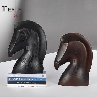 China Creative Nordic Minimalist Style Abstract Black Walnut Solid Wood Horse Head Opens Living Room Decoration Ornaments for sale