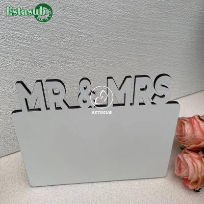 China Christmas Gift Photo Holder Mr and Mrs Wooden Wedding Gift for Couples for sale