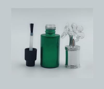 China Mini Empty Polish Bottles Emerald-Grün-Nagel-Lack-Flasche nach Maß zu verkaufen