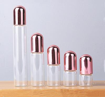 China Botella de perfume de cristal por encargo 7ml con Rose Gold Lid de aluminio en venta