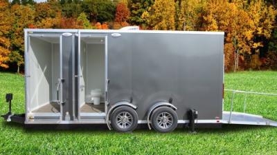 China Accessible Portable Restroom Trailer Rental Roadable Customized for sale