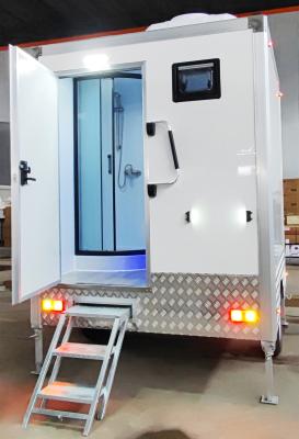 China Luxe aanpasbare mobiele toilet doucheTrailer/Porta Potty te huur voor bruiloften, festivals, buiten, reizen Te koop