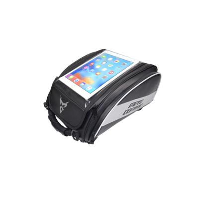 China MOTOCENTRIC Factory Fashion Multifunctional Touch Screen Durable Waterproof Large Capacity Helmet Bag Motorcycle Half Tank Bag for sale