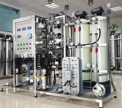 Cina Sistema di trattamento dell'acqua Siemens S7 PLC RO EDI con Filmtec / Toray Membrana in vendita