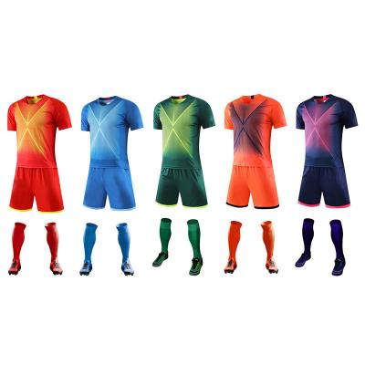 China Support Sample Football Jersey Sets Wholesalers To Customize Quick Dry Soccer Club Football Uniforms for sale