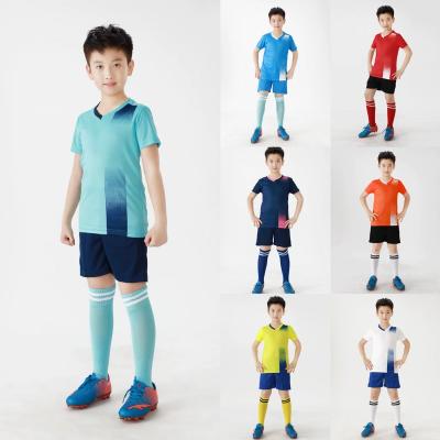 China Sets 2022 New Supplier Wholesale Customized Cheap Adult Kids High Quality Soccer Jersey Set for sale