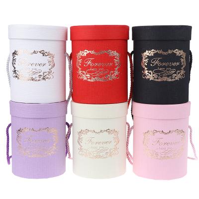 China Recyclable Wedding Supply Hug Bucket Florist Packaging Round Chocolate Paper Boxes Candy Chocolate Box Gift For Chocolate Packaging for sale