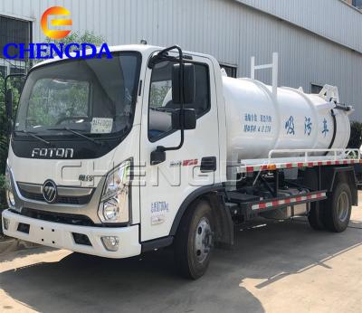 China New Used Truck Trailer China Made 4x2 SINOTRUCK Fecal Suction Truck In Dubai for sale