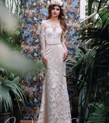 China 2019 Anti-Static Hot Selling Sheath Long Deep Neckline Sheath Wedding Dress Ivory Lace Appliques Sweep Train Wedding Dress for sale