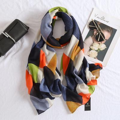 China Wholesale high-end luxury LONG grid printed hijab scarf cotton scarves Autumn Shawl hijab for elegant women for sale