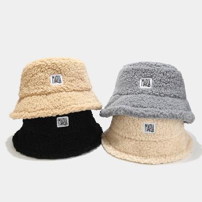 China 2022 Custom Designer 4 Colors Women Winter Hat Women New Arrival Soft Cozy Lamb Wool Furry Soft Fisherman Hat Unisex Letters Warm Bucket Hat for sale