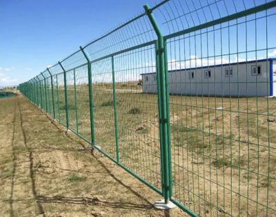 China Easily Assembled PVC Coated Fence For Garden Playground And Road Wire Mesh Fence for sale