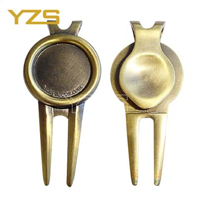 China Manufacturer Zinc Alloy Supplier Customized Logo Cheap Metal Solid Brass Main Contact Golf Digging Chain Tool for sale