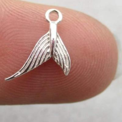 China CLASSIC Sterling Silver Fishtail Pendant with Silver Box 18K Gold Plated Necklace for sale