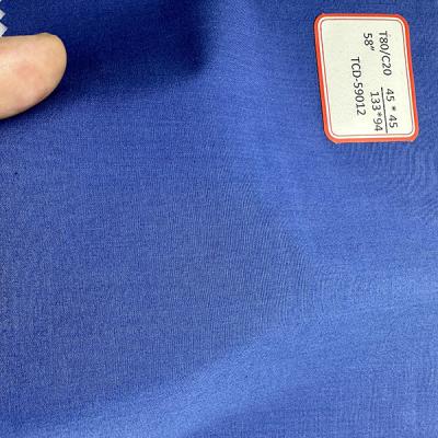 China Einfach aus Polyester Baumwolle TC80/20 45*45 133*94 Poplin TC Baumwollmaterial zu verkaufen