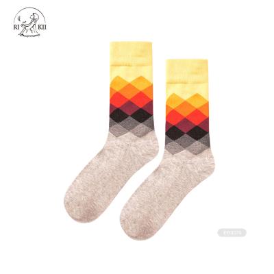 China JD- E473 Latest Designs QUICK DRY Mens Dress Socks Fashion Mens Dress Socks Funny Mens Dress Socks for sale