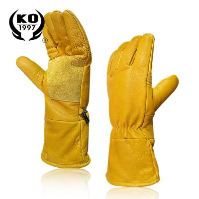 China Snowboarding New Arrival Winter Warm Sports Snowboarding Grain Cowhide Ski Gloves Shoveling Snow Gloves for sale