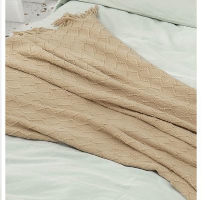 China Anti-Static Woven Soft Sofa Couch Bed Decor Knit Throw Blanket With Fringe for sale