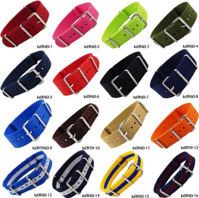 China Vintage Nylon Striped NATO Watch Strap Band 18mm 20mm 22mm 24mm Zulu Nato Watch Straps Mix Color Nylon Size for sale