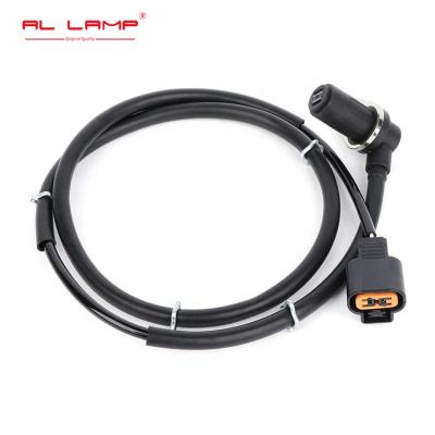 China ABS Wheel Speed ​​Sensor MR569412 Front Right For Mitsubishi Pajero MR569412 PAJERO III (V7_W for sale