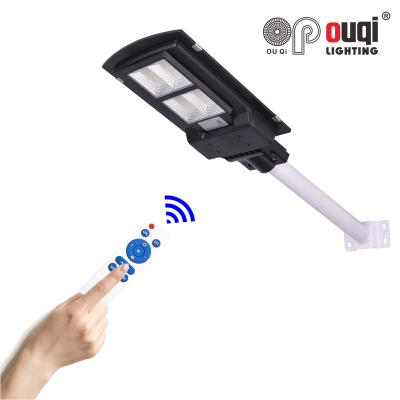 China Outdoor ROAD IP65 Waterproof Easy Installation Integrated 120w Solar Street Light for sale