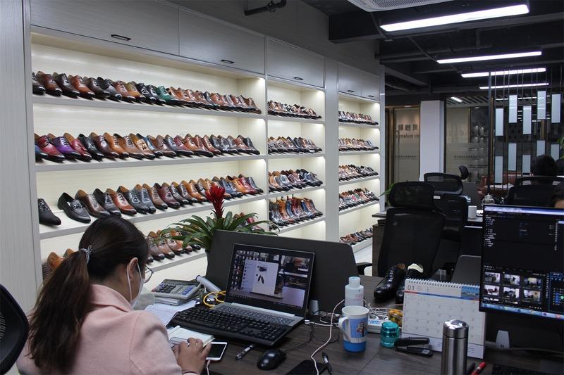 Verified China supplier - Guangzhou Oulanya Shoes Co., Ltd.