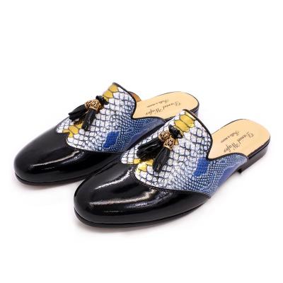 China New Durable Popular Shiny Snake Print Patent Leather Outdoor Men's Leather Half Shoes Made Of Genuine Leather for sale