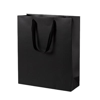 China Recyclable High Quality Double Sided Cardboard Gift Bag Gold / Silver Hot Stamping Gift Bag for sale