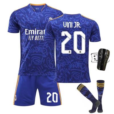 China Real Madrid 2022 QUICK DRY custom soccer jersey home soccer jersey with knee pads and stocking sock for sale