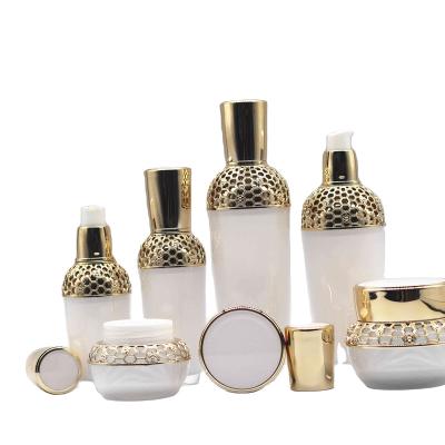 China Durable ABS Material Korean Lotion Pump Palace Style PMMA Bottle Set Cosmetic Skin Care Bottle Set for sale