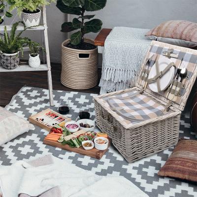 China Sustainable White Zodiac Picnic Hamper Insulated Picnic Hamper Picnic Hamper For 4 Person Set for sale