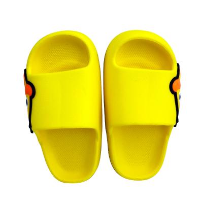 China Newest Creative/Comfortable/Durable/Non-slip Fashionable Outdoor Kids Wear Little Girls Shoes Cute Yeezy Slippers Children's Slides For Kids for sale