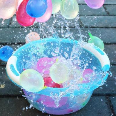 China Free Shipping Wholesale Novelty Latex Water Balloon Kids Sprinkle Balloons for sale