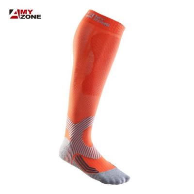 China Breathable Graduated Medical Compression Sports Socks 20-30 mmHg For Men And Women Grip Socks for sale