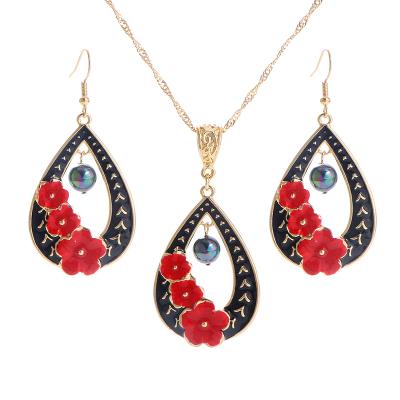 China TRENDY Komi 2021 New Hawaiian Necklace Earrings Set Samoa Polynesian Family Set Hawaiian Jewelry Set Wholesale for sale