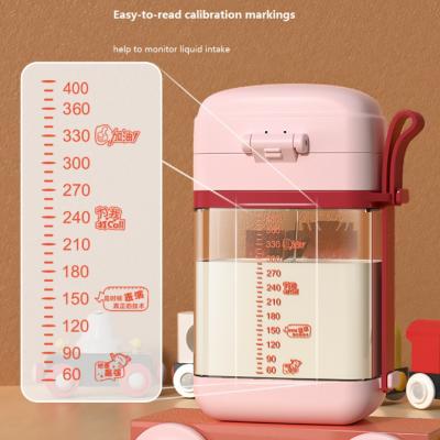 China BPA Factory Free Hot Selling Child Child Suction Spout Training Straw Feeding Bottle Drinking Cup for sale