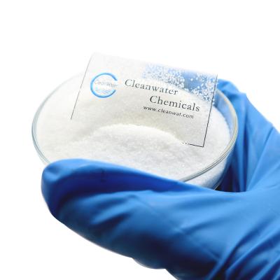 Chine polymère cationique de polyacrylamide de msds de floculant cationique cationique de polyacrylamide dans la poudre de blanc de traitement de l'eau à vendre