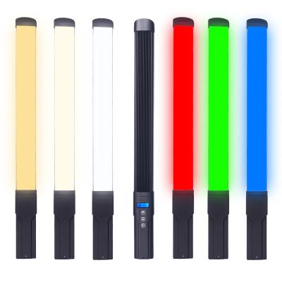 China Alloy+ Aluminum Plastic Portable Handheld Video Shooting Photography Lighting Battery Operated Multicolor RGB Fill Light for sale