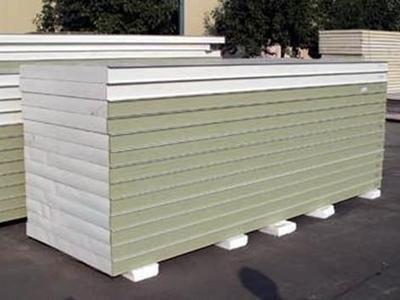 Cina 10cm 15cm Polyurethane Sandwich Panel For Refrigeration / Fresh Keeping Logistics in vendita